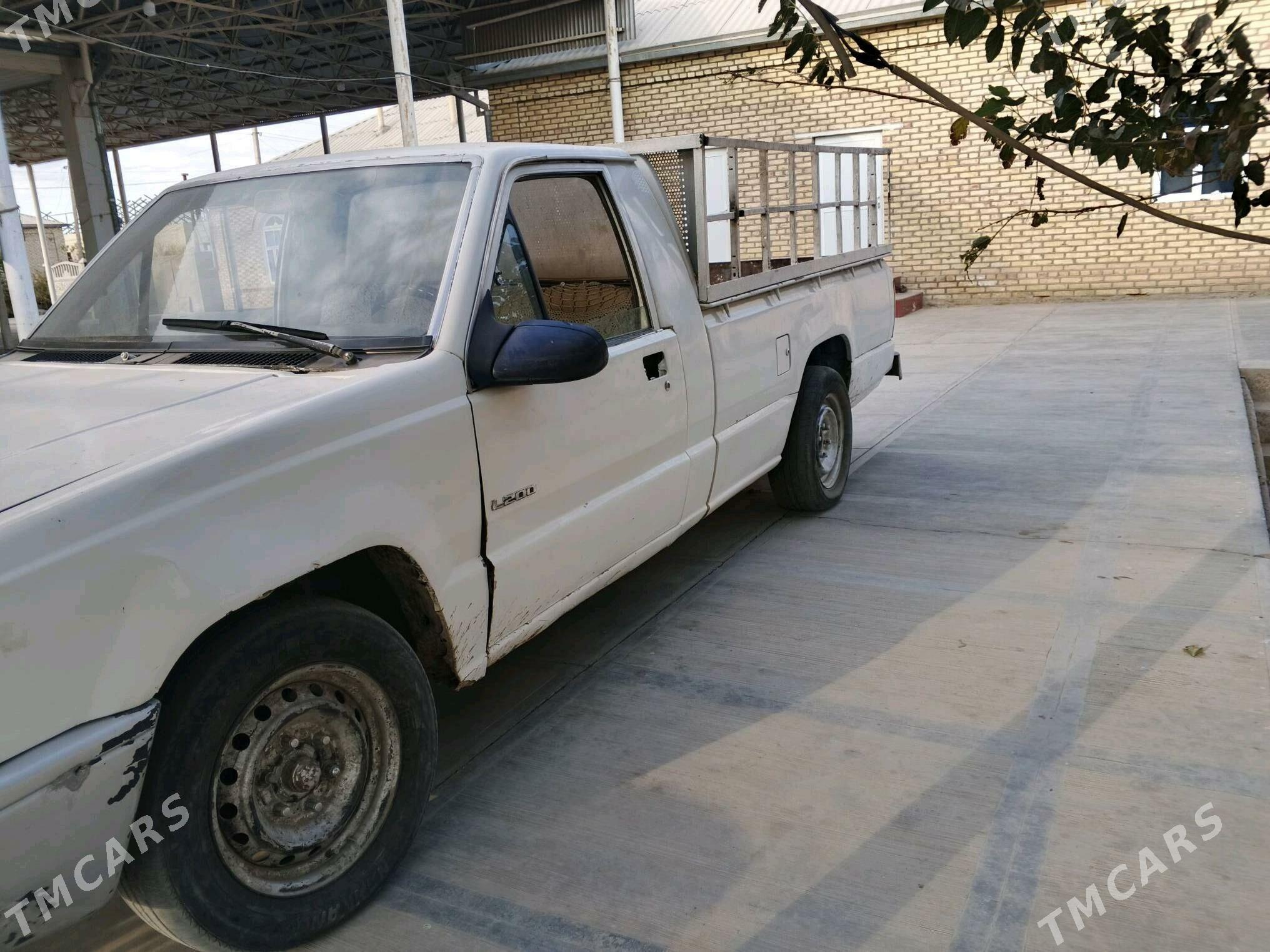 Mitsubishi L200 1995 - 55 000 TMT - Мары - img 2