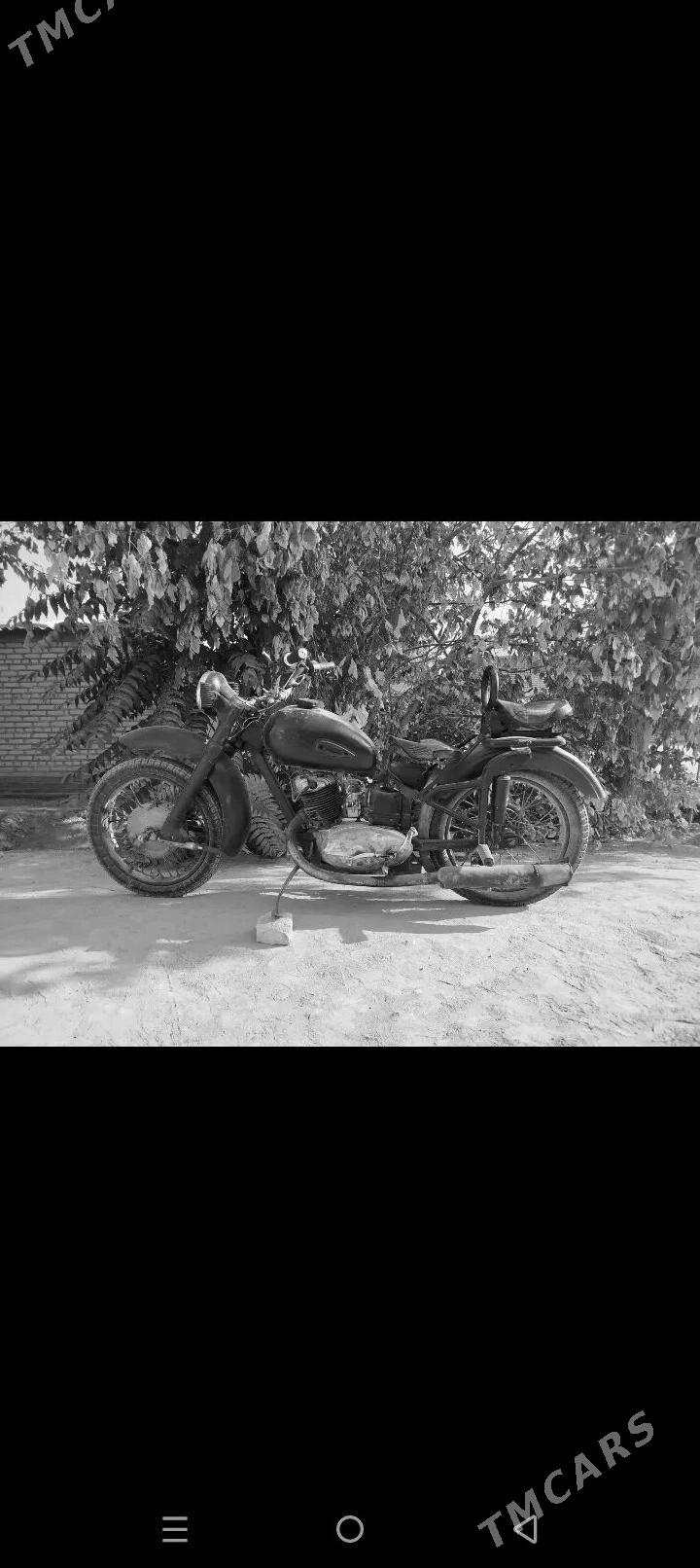 Iž Planeta 1980 - 7 000 TMT - Мары - img 4