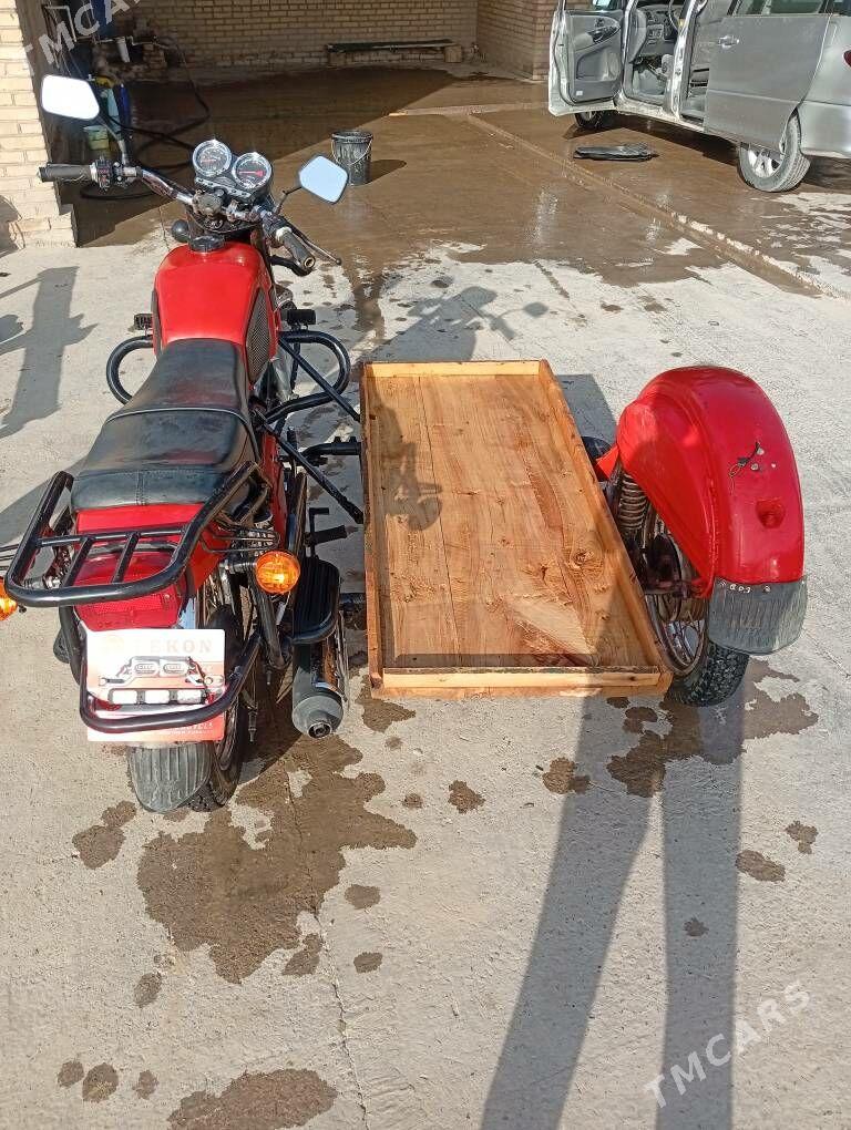 Iž Planeta 2024 - 16 000 TMT - Халач - img 3