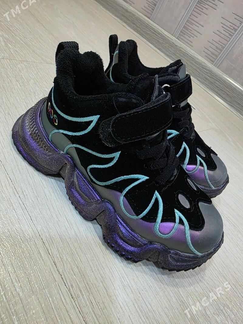 кроссовки - Балканабат - img 2