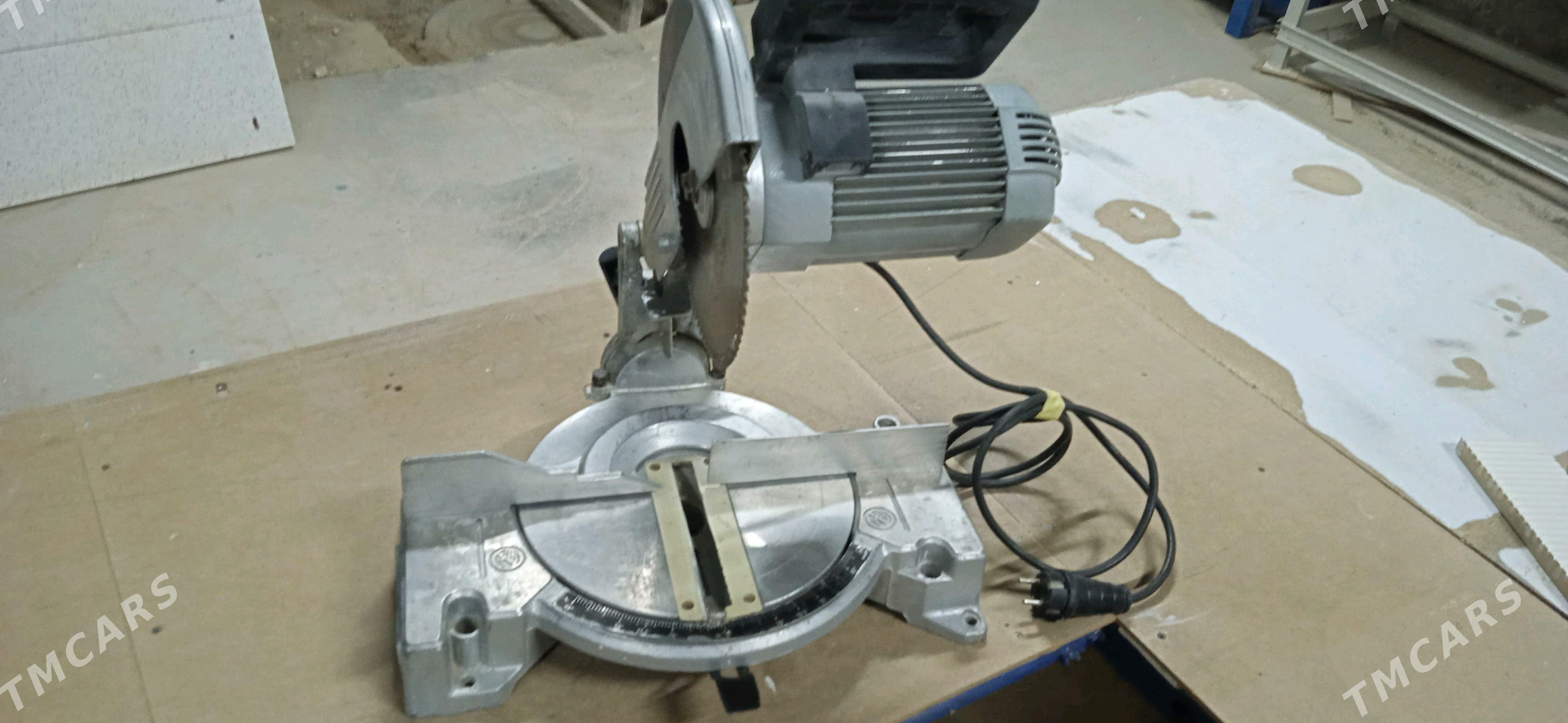 bas kesme uglorez - Балканабат - img 2