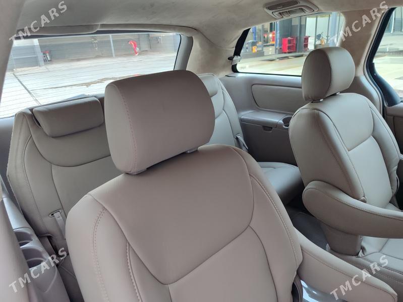 Toyota Sienna 2004 - 250 000 TMT - Мары - img 4