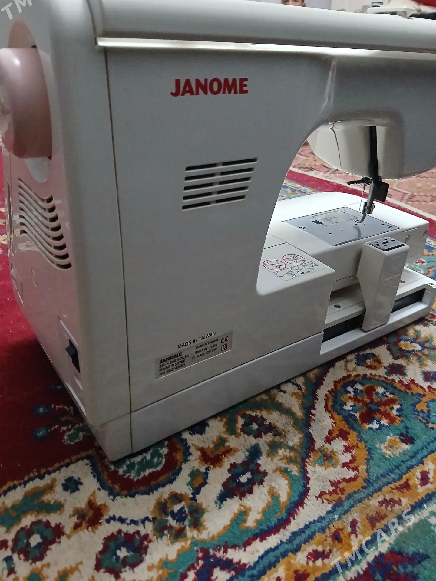 Janome 370 - Gubadag - img 4