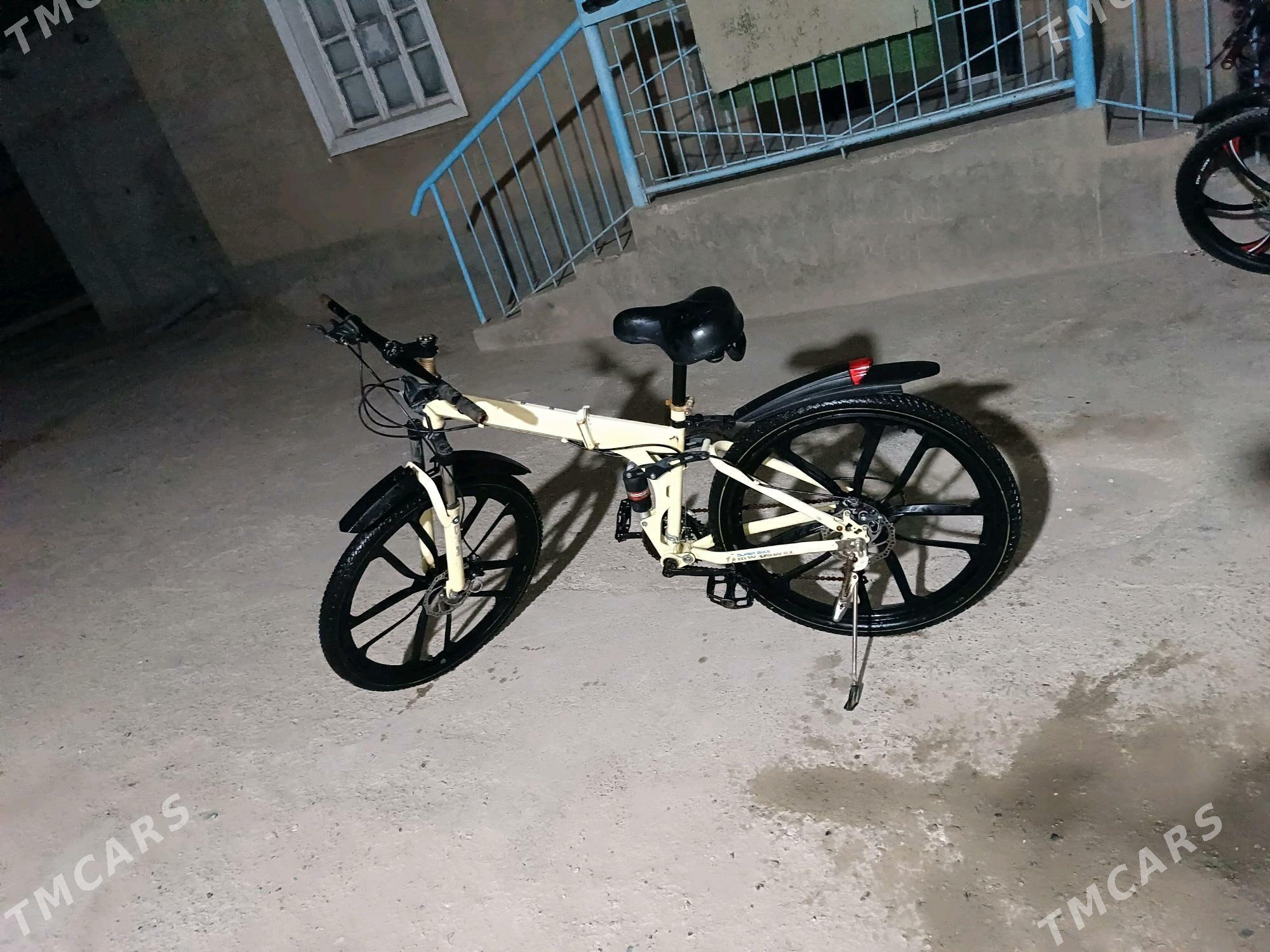 tigir BMW 26 - Теджен - img 2