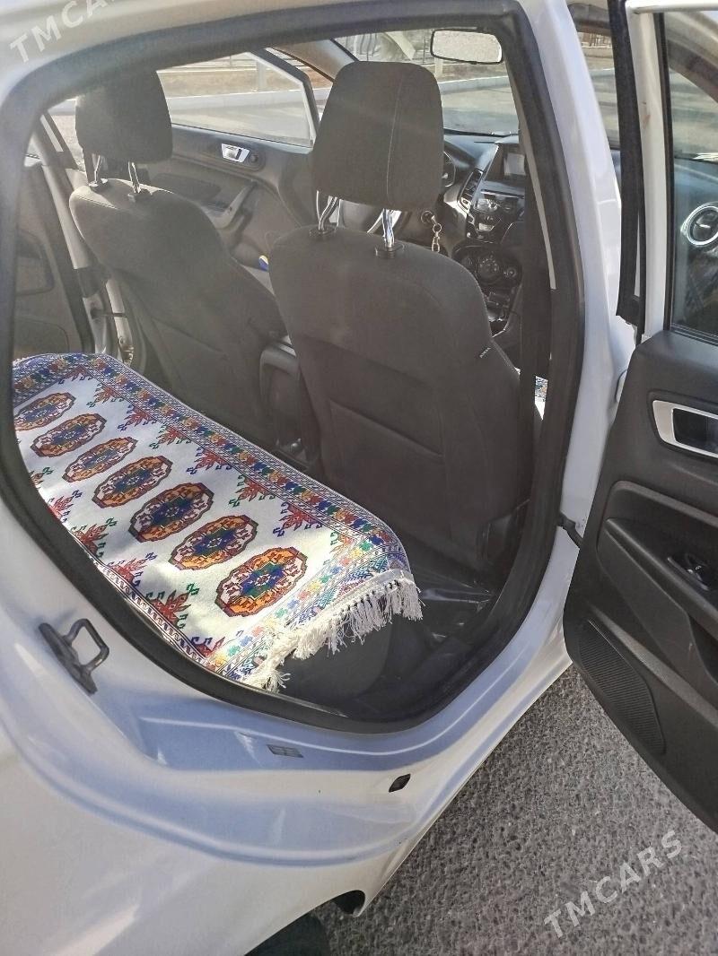 Ford Fiesta 2016 - 140 000 TMT - Büzmeýin - img 4