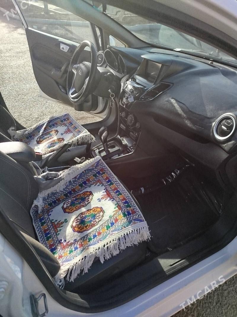 Ford Fiesta 2016 - 140 000 TMT - Büzmeýin - img 6