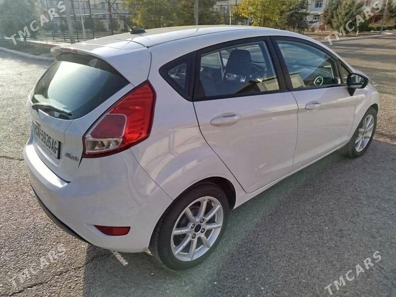 Ford Fiesta 2016 - 140 000 TMT - Büzmeýin - img 5