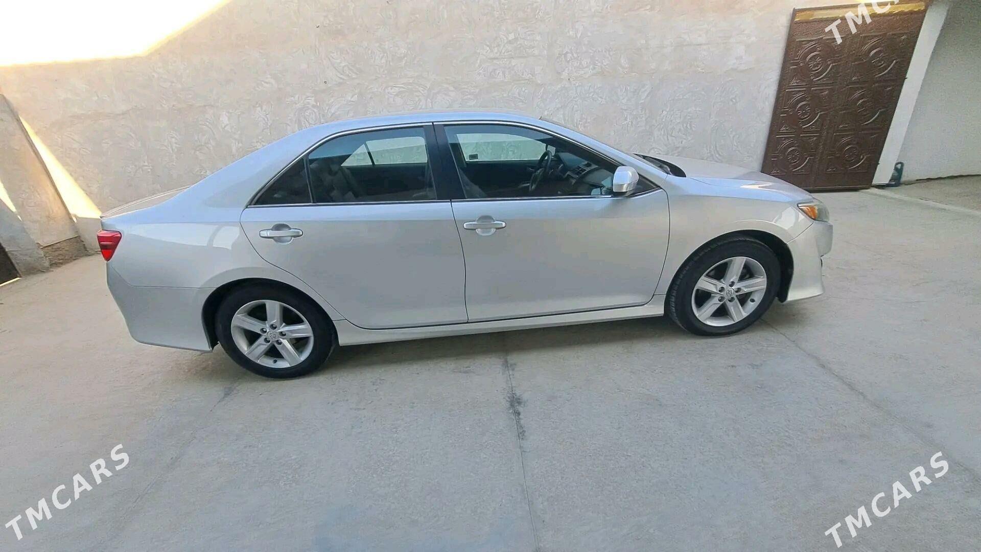 Toyota Camry 2013 - 250 000 TMT - етр. Туркменбаши - img 4