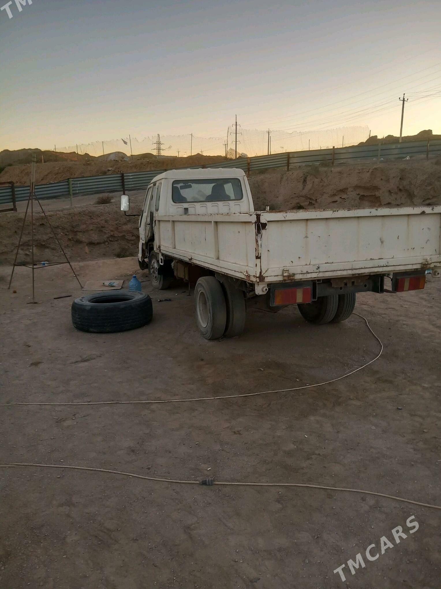 Forland H3 2009 - 70 000 TMT - Türkmenbaşy - img 1