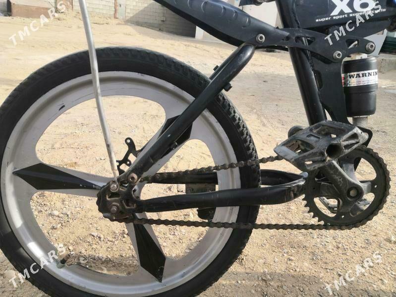 BMW - Хазар - img 4