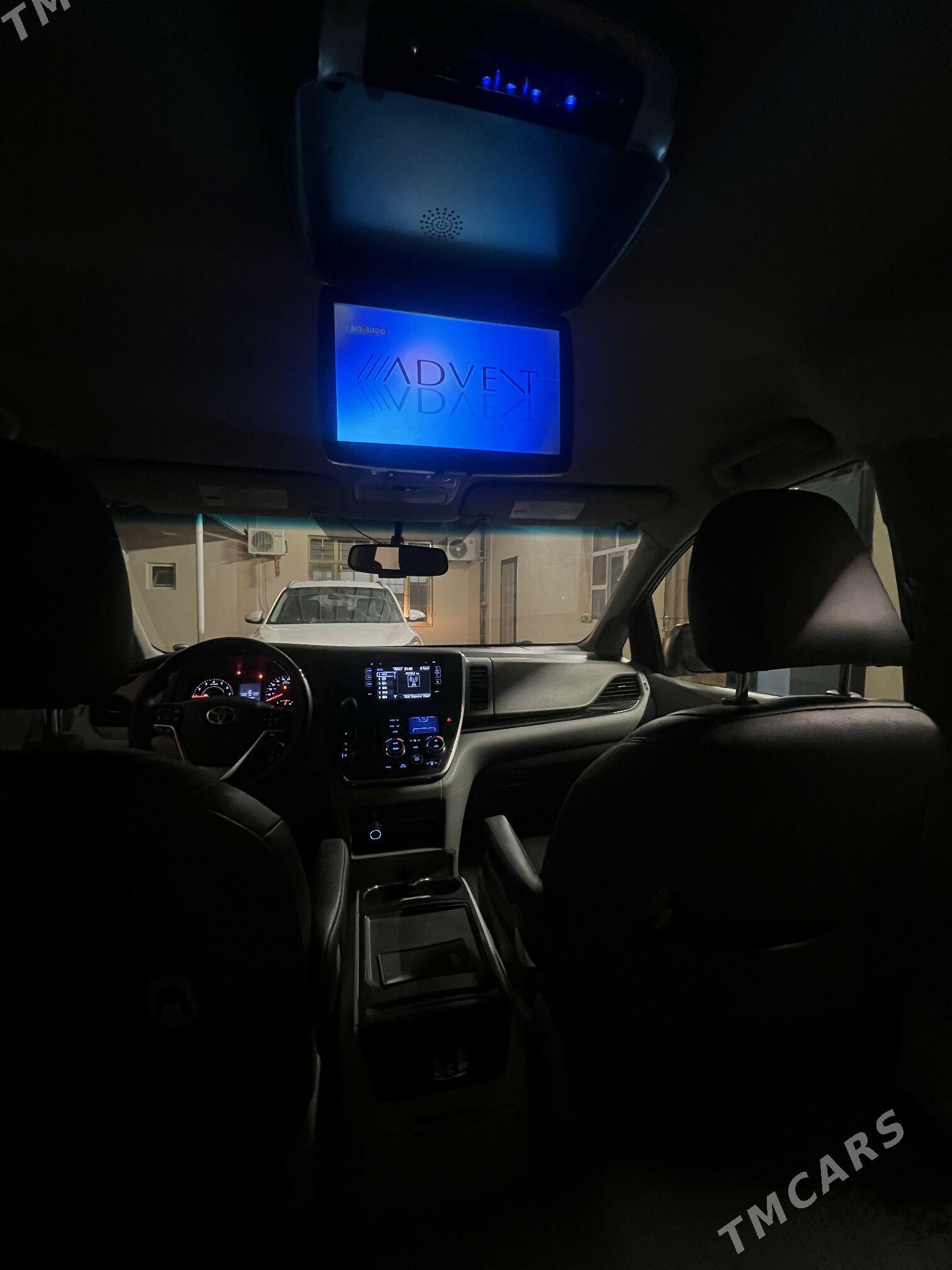 Toyota Sienna 2015 - 345 000 TMT - Ашхабад - img 9