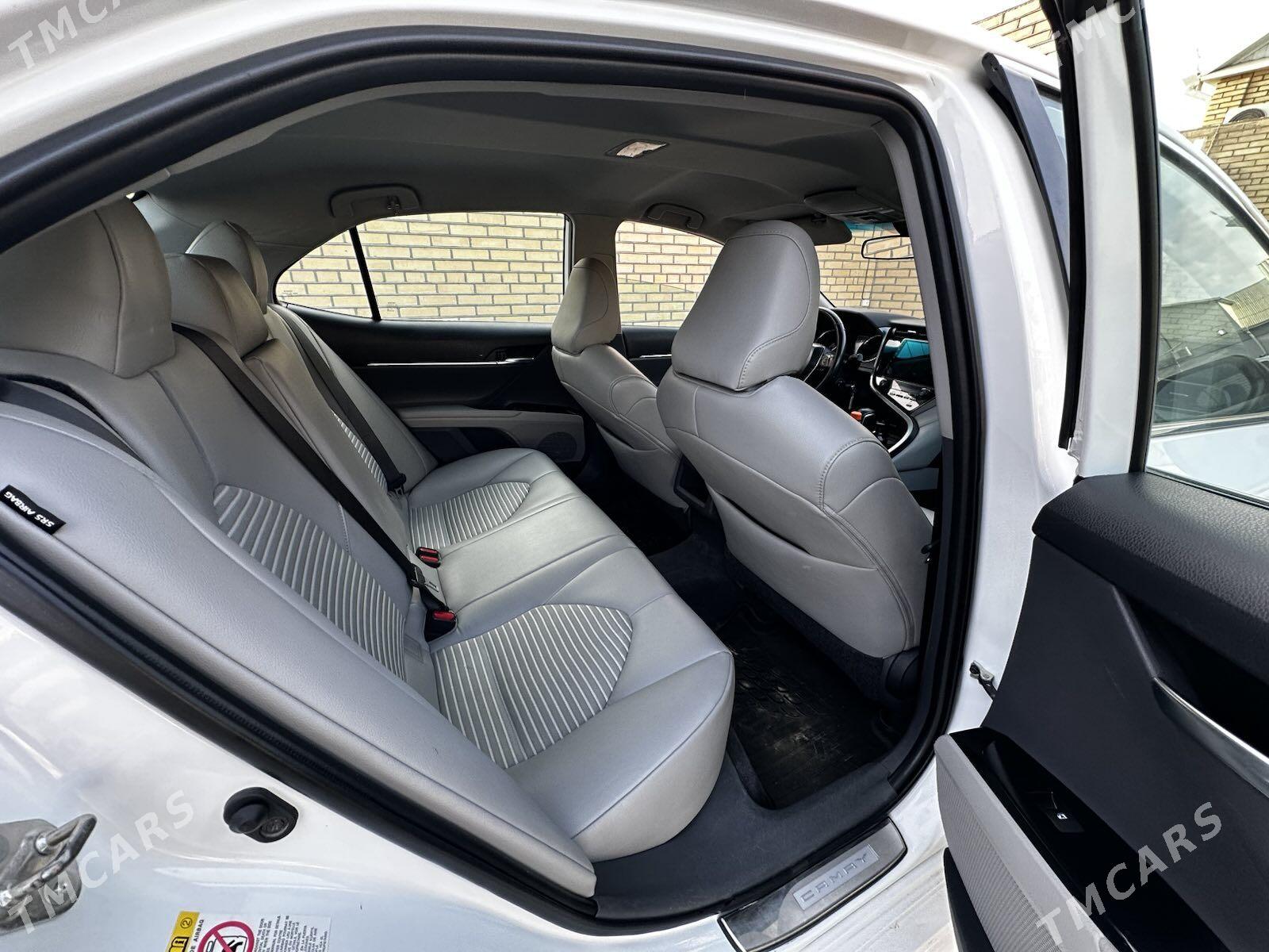 Toyota Camry 2019 - 280 000 TMT - Мары - img 7