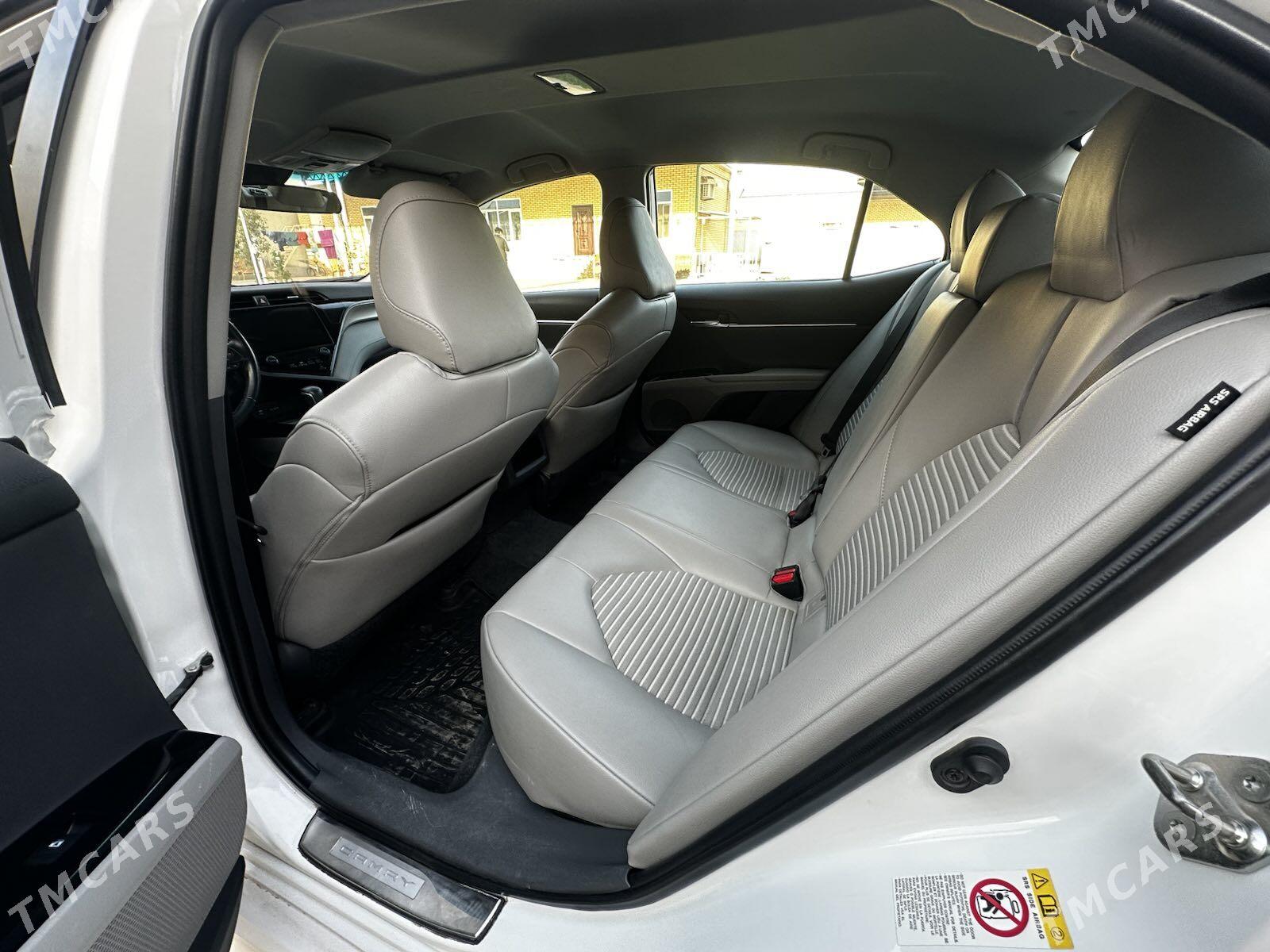 Toyota Camry 2019 - 280 000 TMT - Мары - img 9