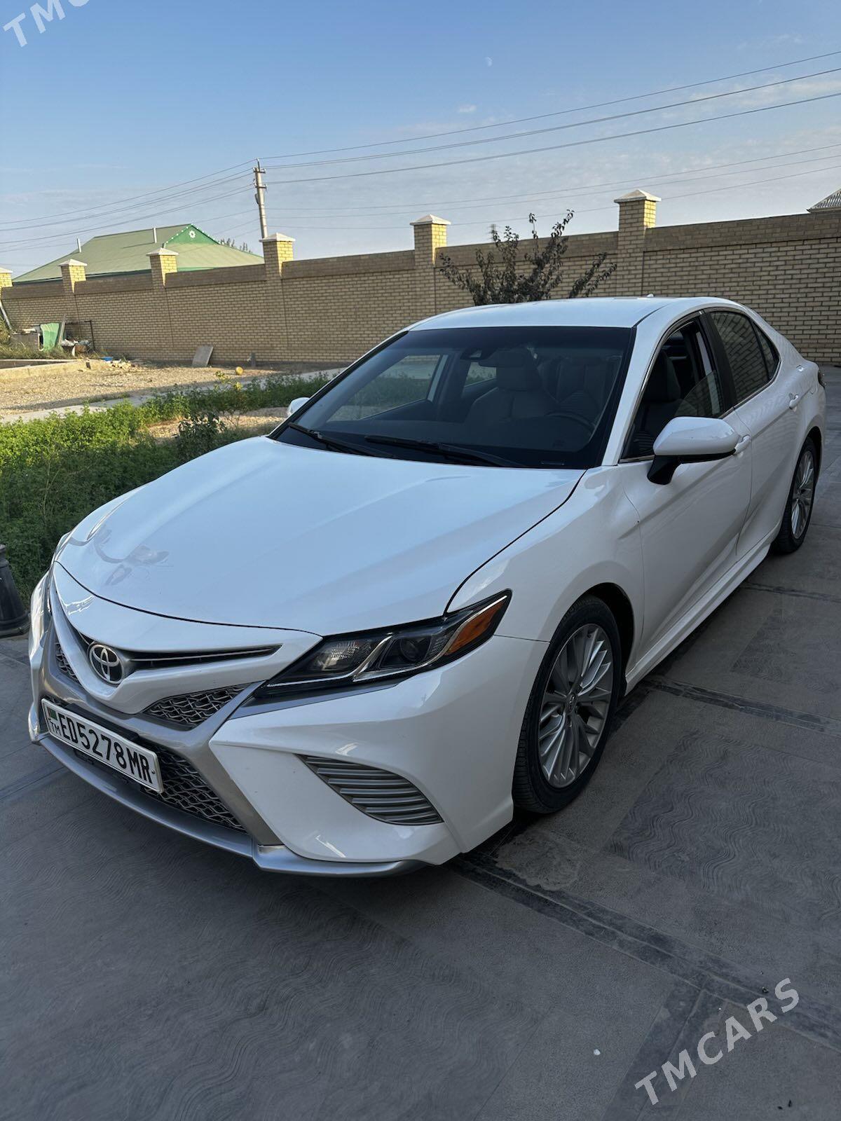 Toyota Camry 2019 - 280 000 TMT - Мары - img 2