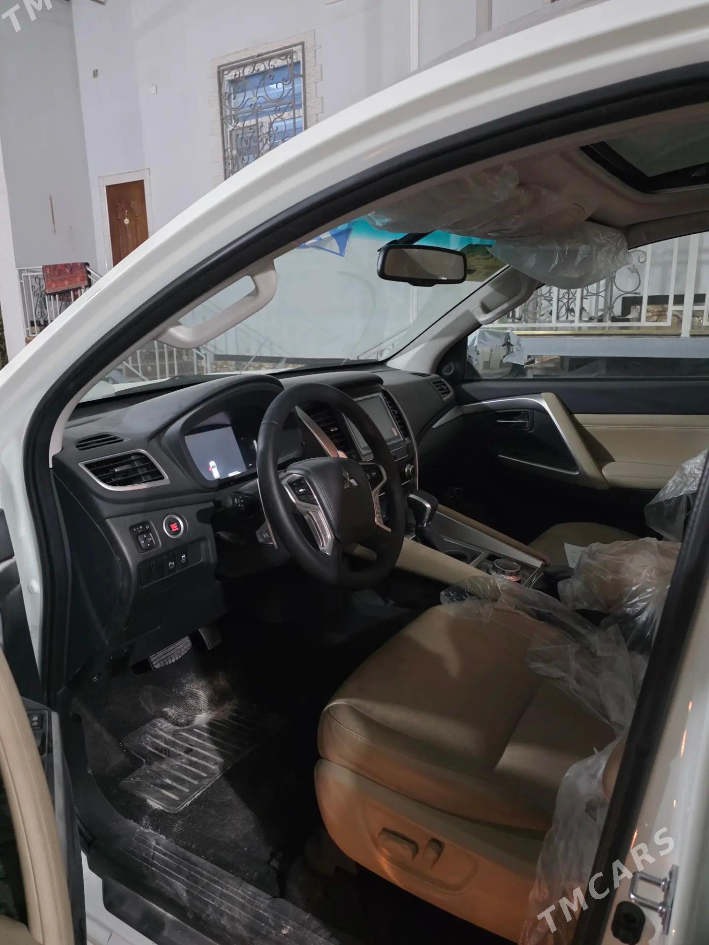 Mitsubishi Montero Sport 2023 - 550 000 TMT - Туркменабат - img 8