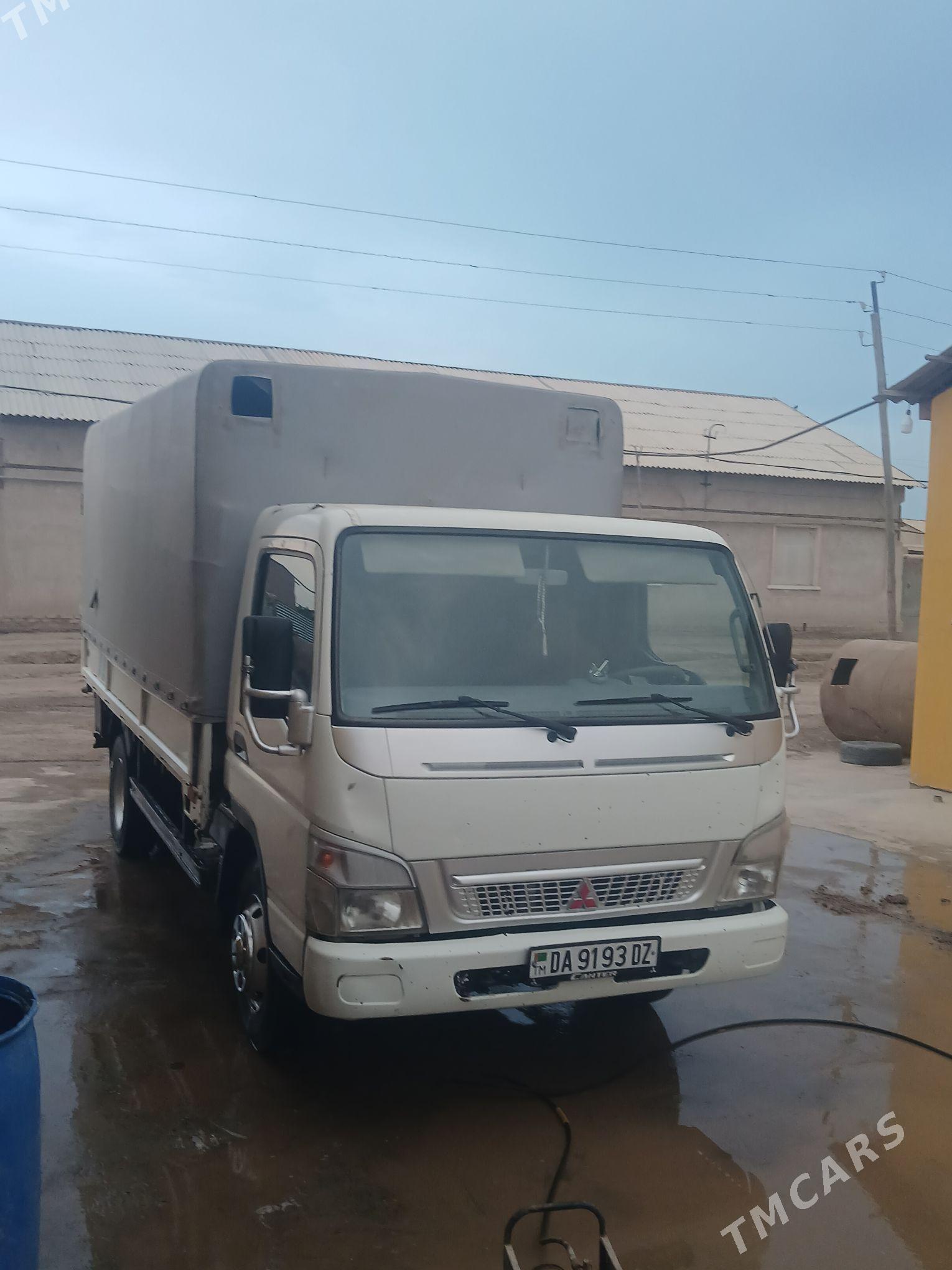 Mitsubishi Canter 2006 - 327 000 TMT - Кёнеургенч - img 5