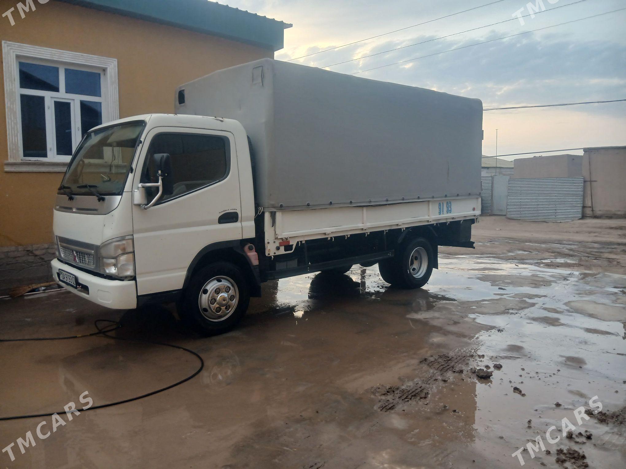 Mitsubishi Canter 2006 - 327 000 TMT - Кёнеургенч - img 2