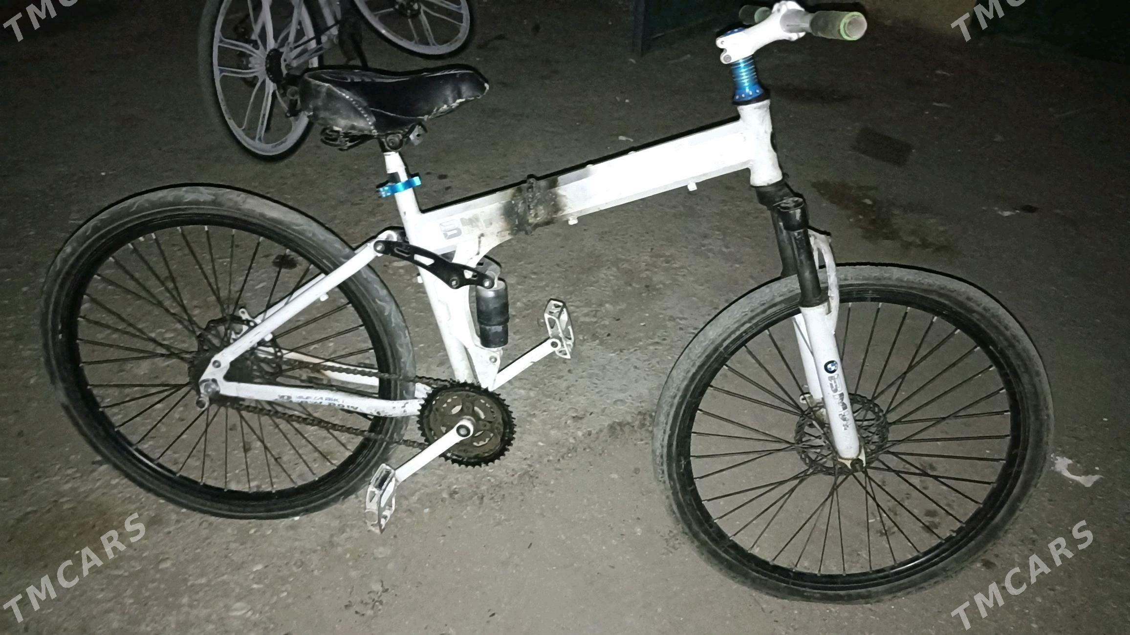 bmw - Балканабат - img 2