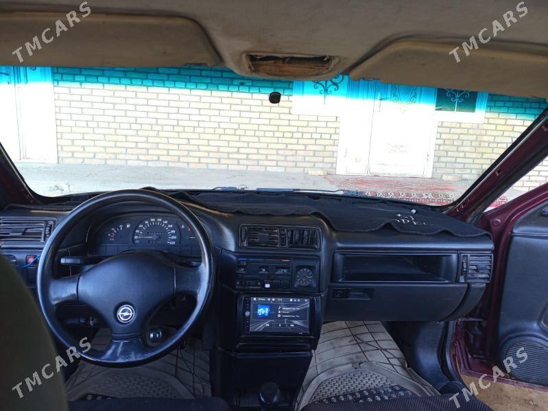 Opel Vectra 1989 - 26 000 TMT - Baýramaly - img 3
