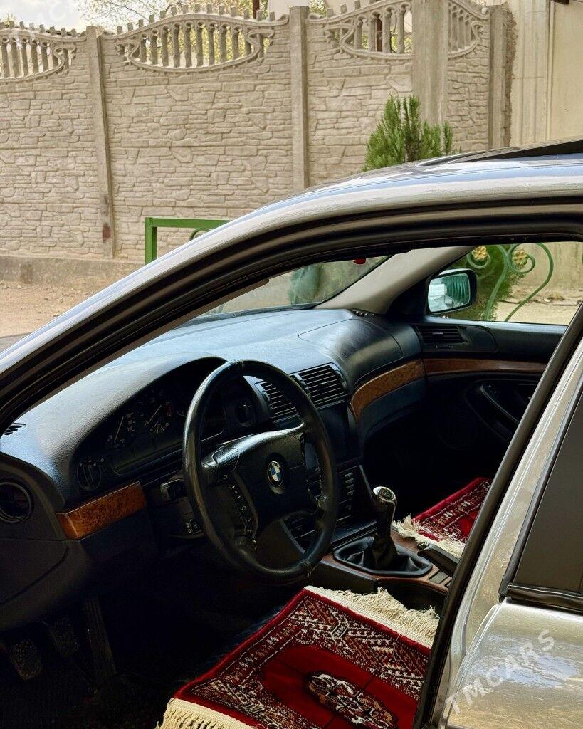 BMW E39 2003 - 110 000 TMT - Балканабат - img 4