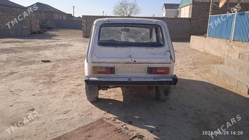 Lada Niva 1989 - 8 000 TMT - Эсенгулы - img 4