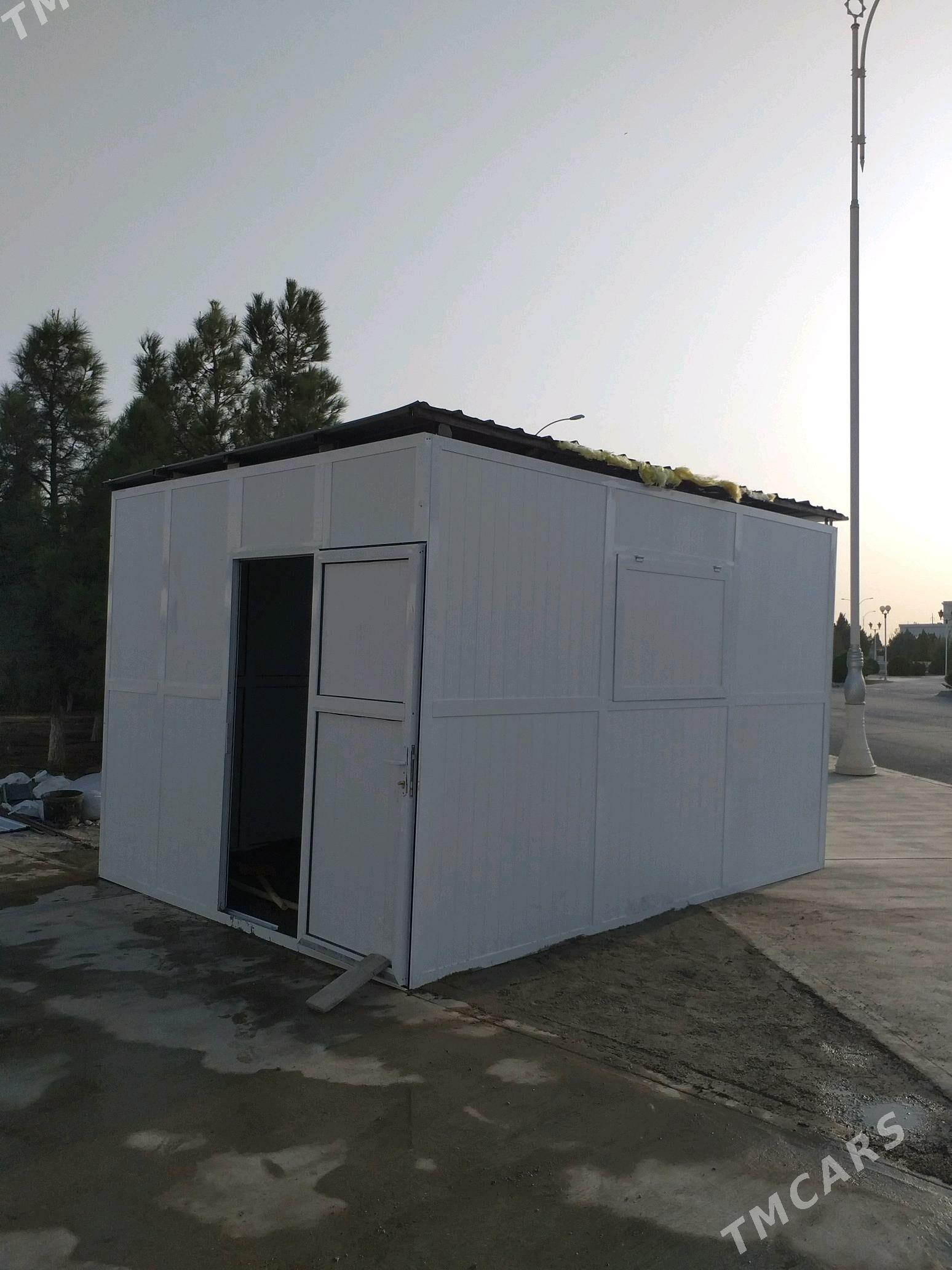 eyesinden butka - "Алтын Асыр" Гундогар базары ( Толкучка) - img 1