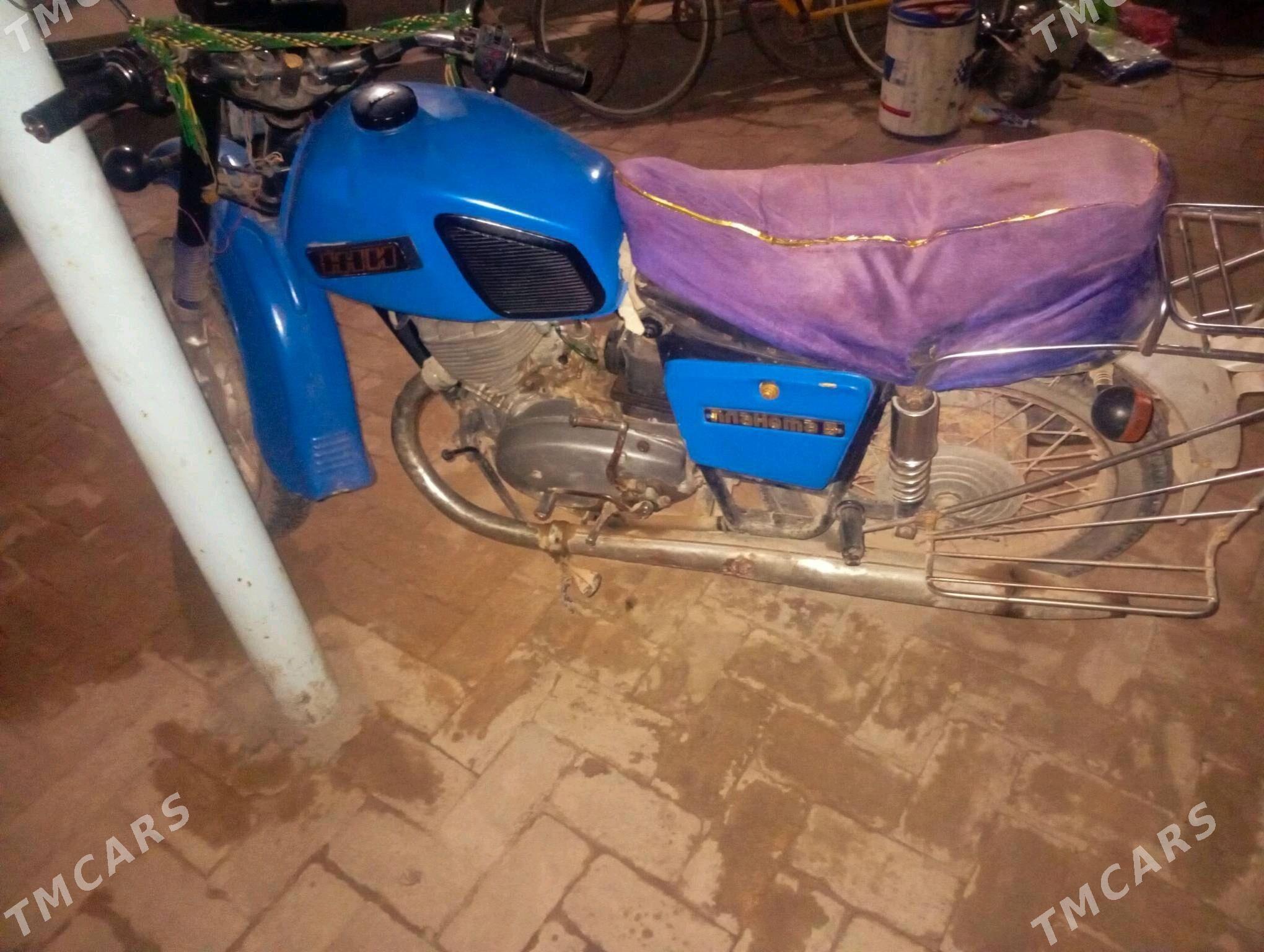 Iž Planeta 4 2002 - 13 000 TMT - Халач - img 4