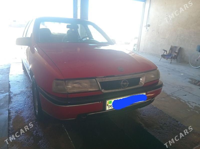 Opel Vectra 1989 - 19 000 TMT - Murgap - img 1