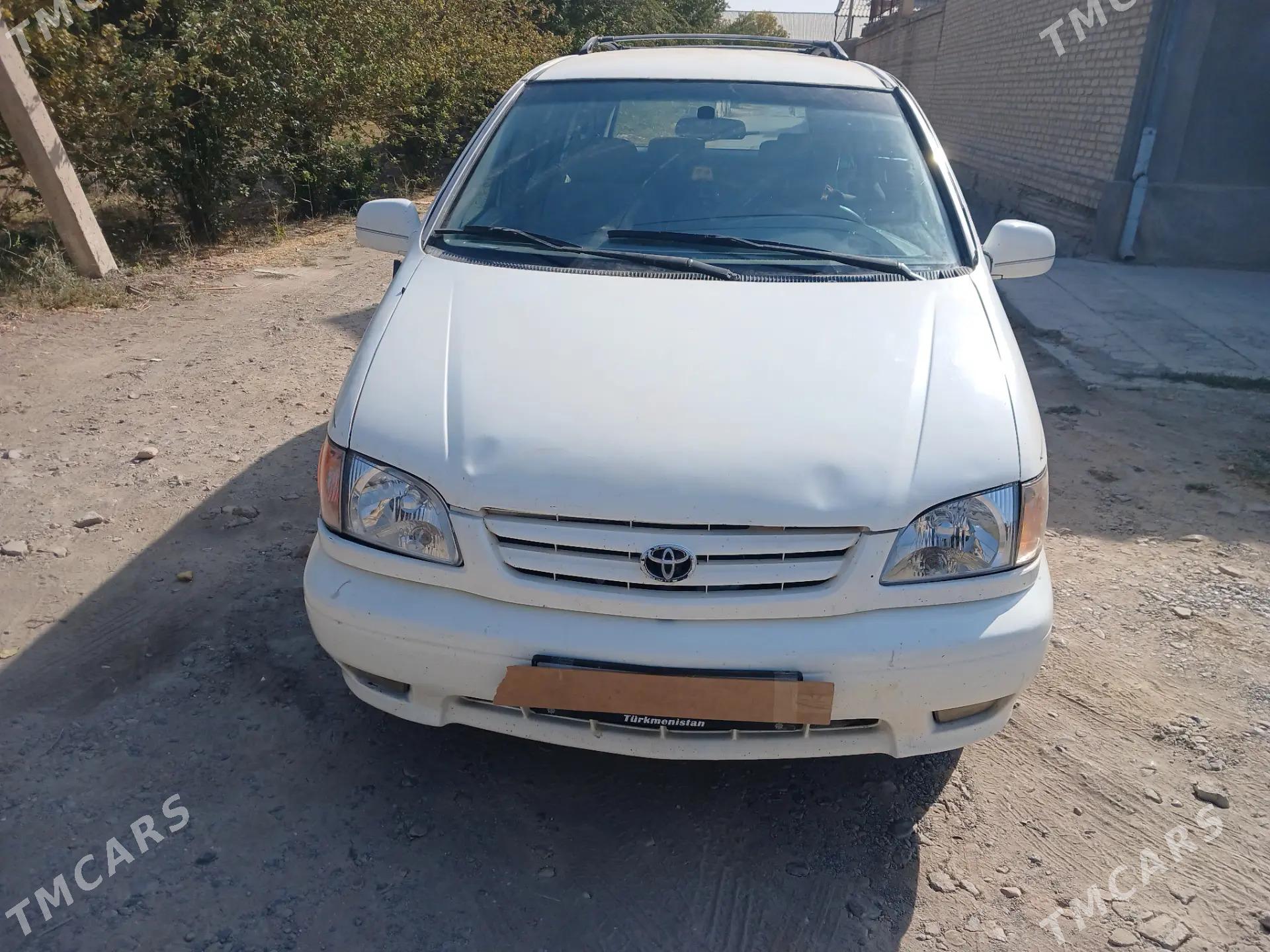 Toyota Sienna 2001 - 160 000 TMT - Туркменабат - img 2