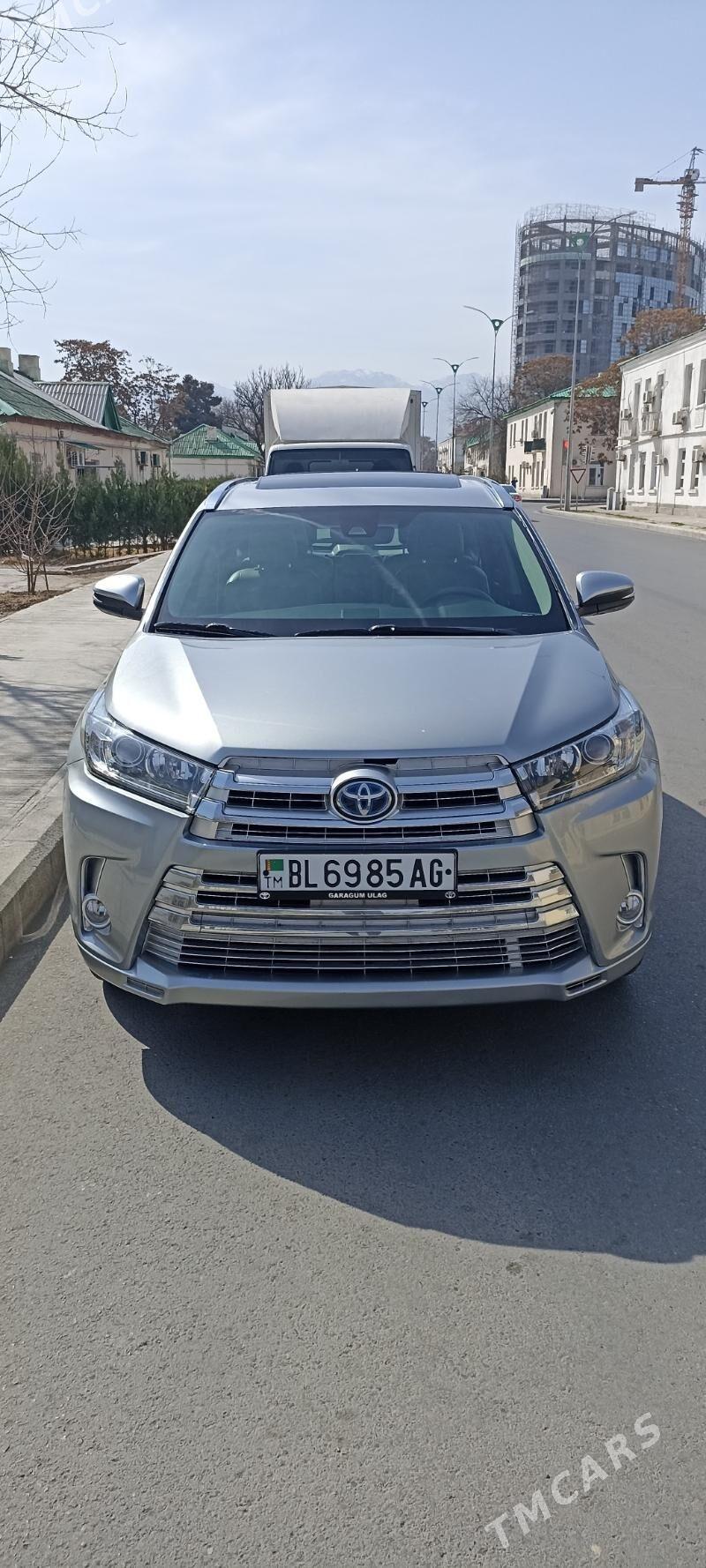 Toyota Highlander 2017 - 410 000 TMT - Ашхабад - img 1