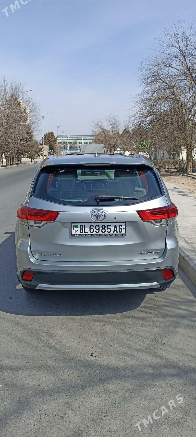 Toyota Highlander 2017 - 410 000 TMT - Ашхабад - img 4