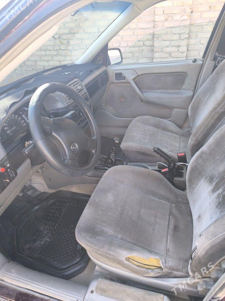 Opel Vectra 1991 - 18 000 TMT - Kerki - img 3