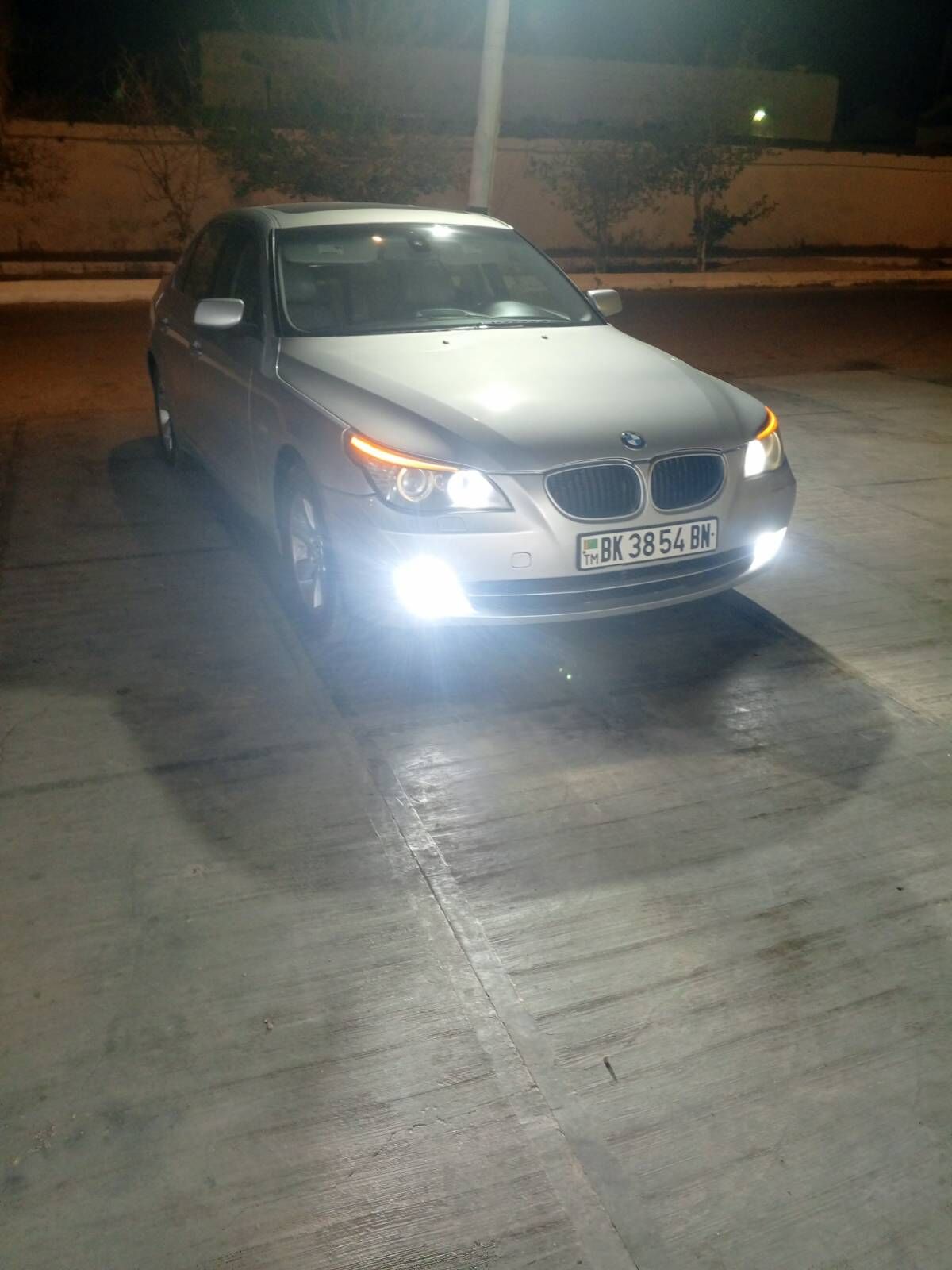 BMW E60 2008 - 160 000 TMT - Балканабат - img 9