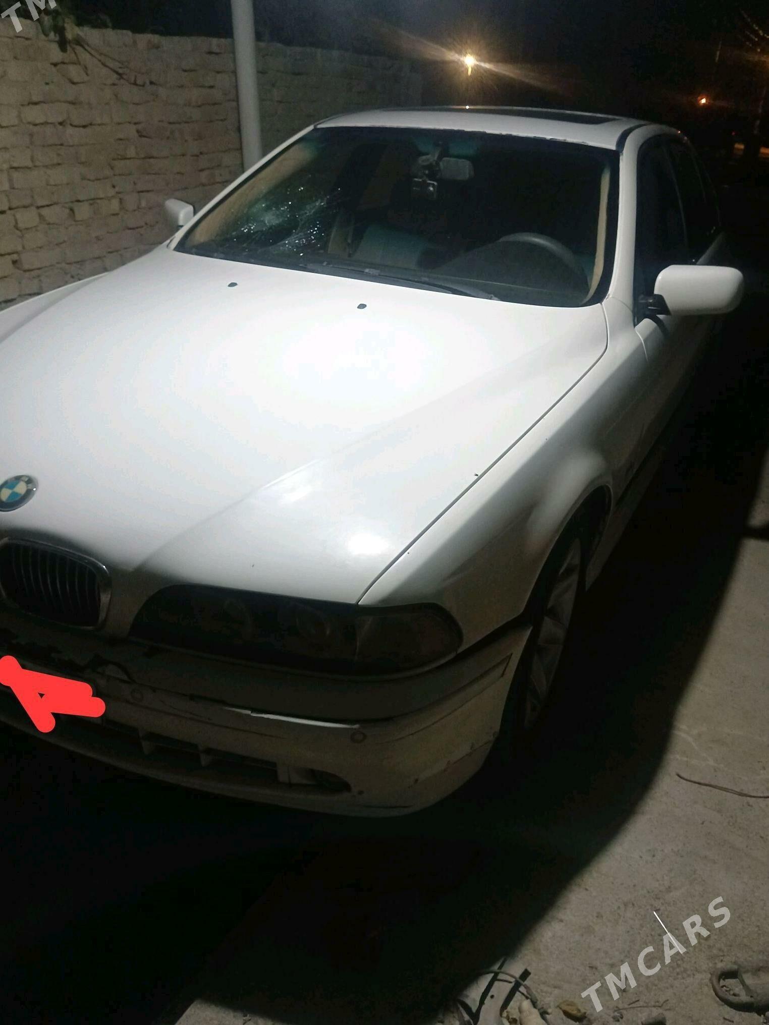 BMW E39 2002 - 130 000 TMT - Gökdepe - img 1