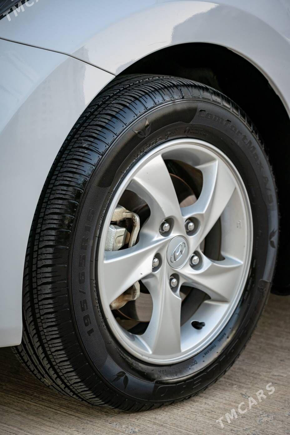 Hyundai Elantra 2013 - 185 250 TMT - Aşgabat - img 3