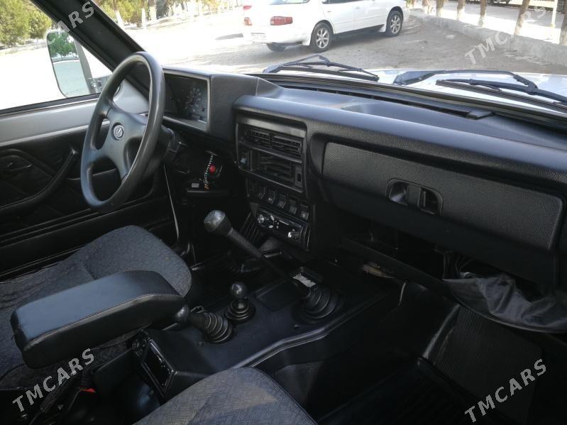 Lada Niva 2008 - 90 000 TMT - Türkmenbaşy - img 8