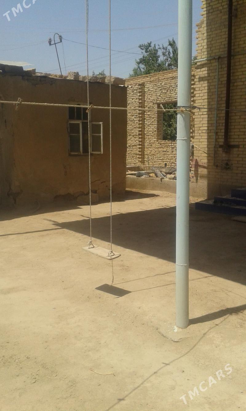 продам дом 25 соток - Сакар - img 3