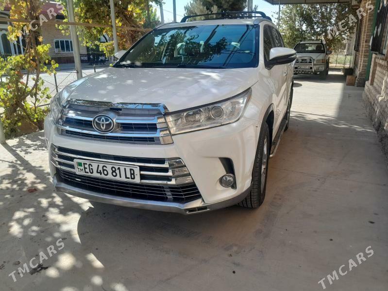 Toyota Highlander 2019 - 415 000 TMT - Туркменабат - img 1
