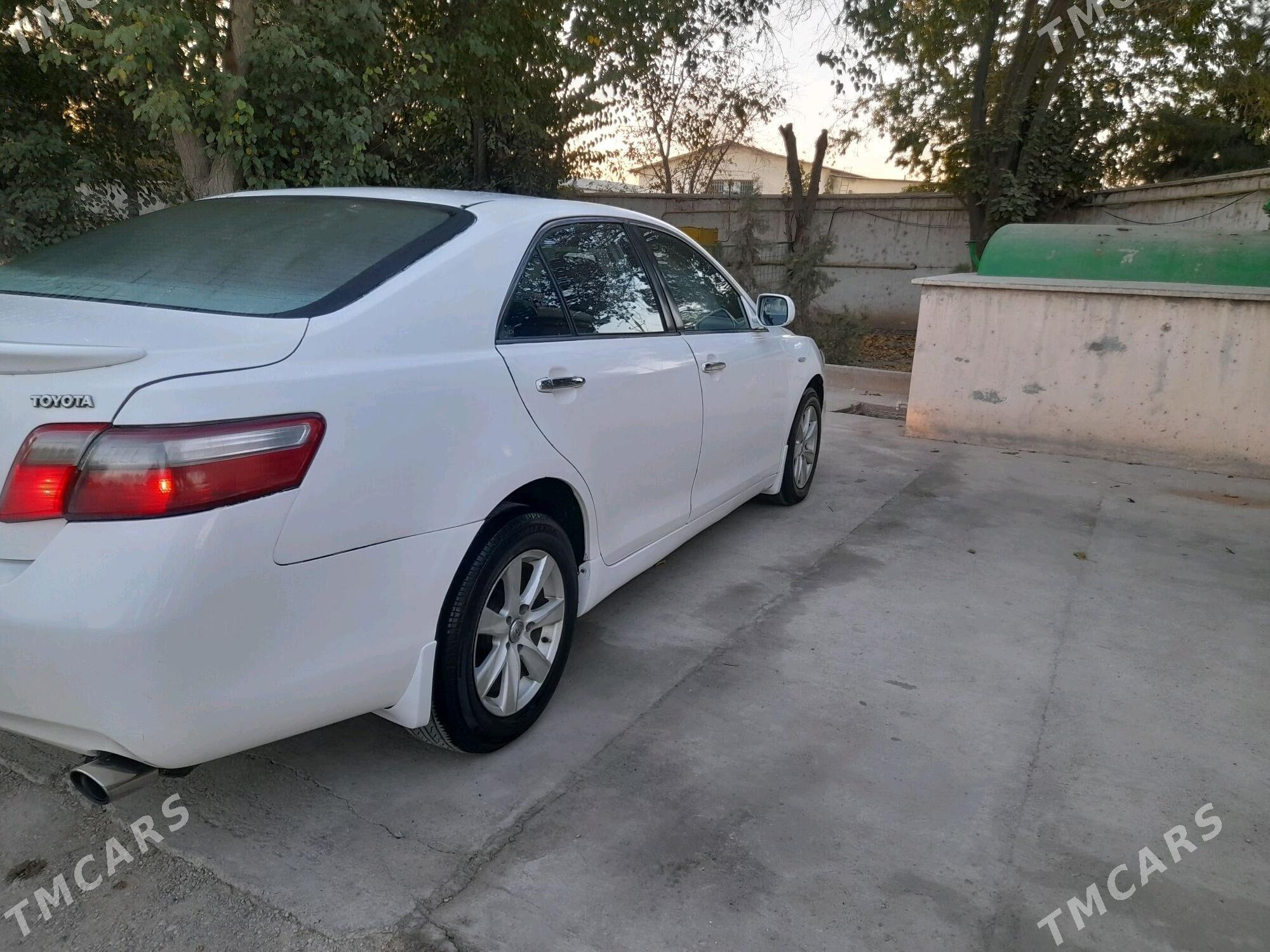 Toyota Camry 2006 - 124 000 TMT - Ак-Бугдайский этрап - img 3