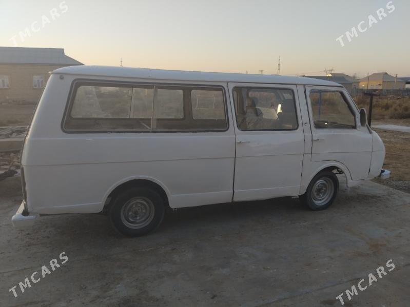 Raf Latvia 1998 - 14 000 TMT - Mary - img 3