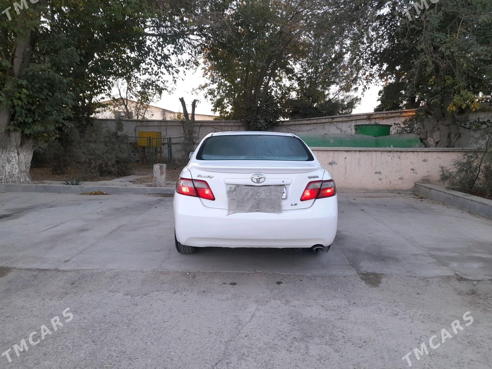 Toyota Camry 2006 - 124 000 TMT - Ак-Бугдайский этрап - img 7