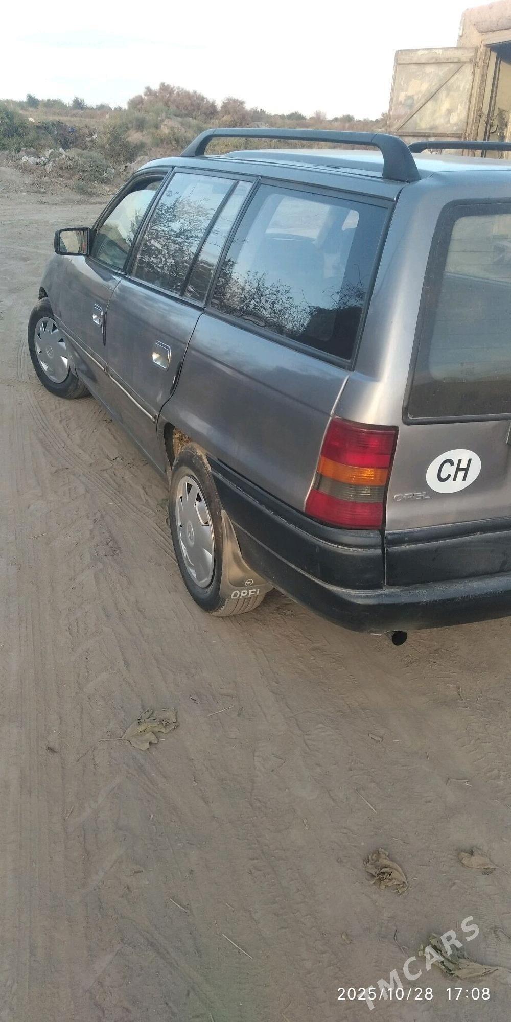 Opel Astra 1993 - 33 000 TMT - Şabat etr. - img 3