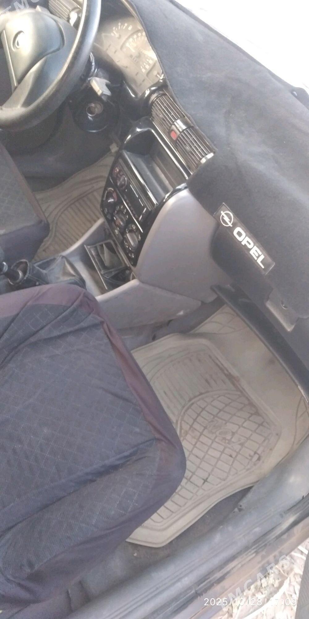 Opel Astra 1993 - 33 000 TMT - Şabat etr. - img 4