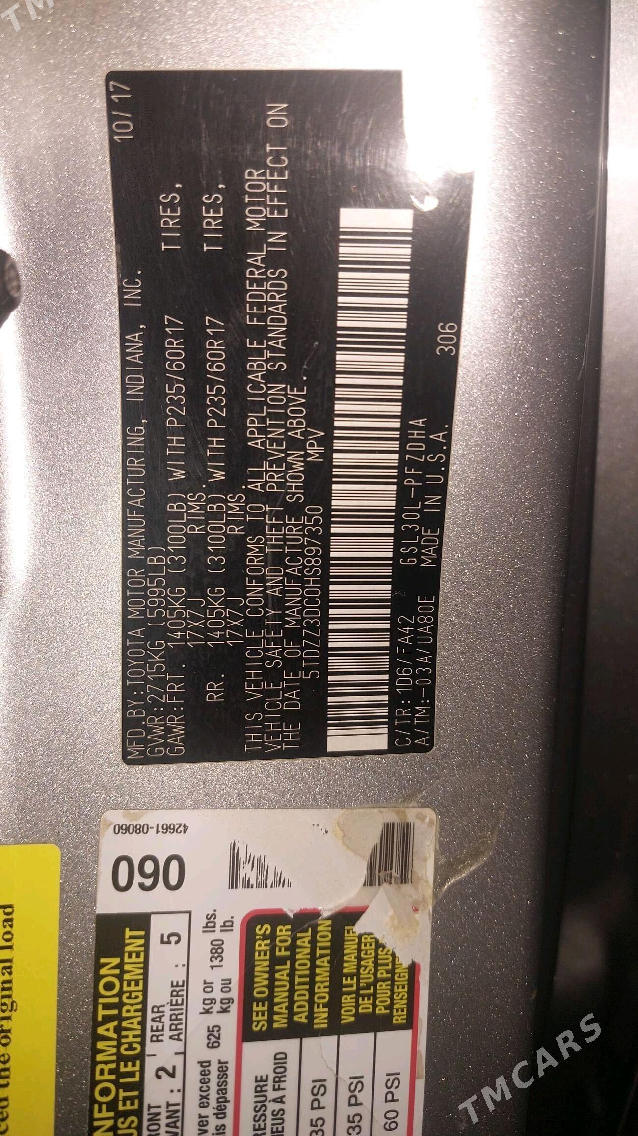 Toyota Sienna 2018 - 335 000 TMT - Теджен - img 3