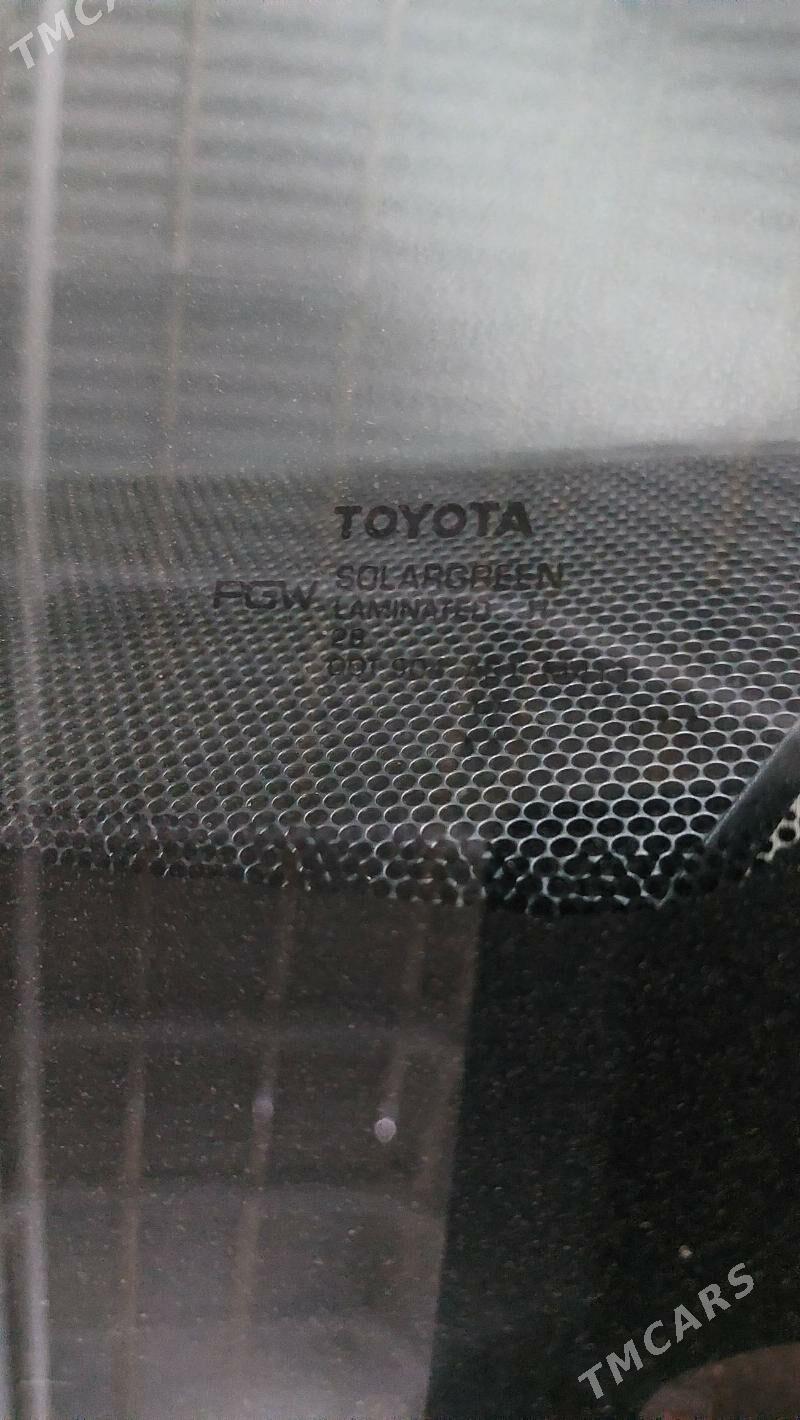 Toyota Sienna 2018 - 335 000 TMT - Теджен - img 7