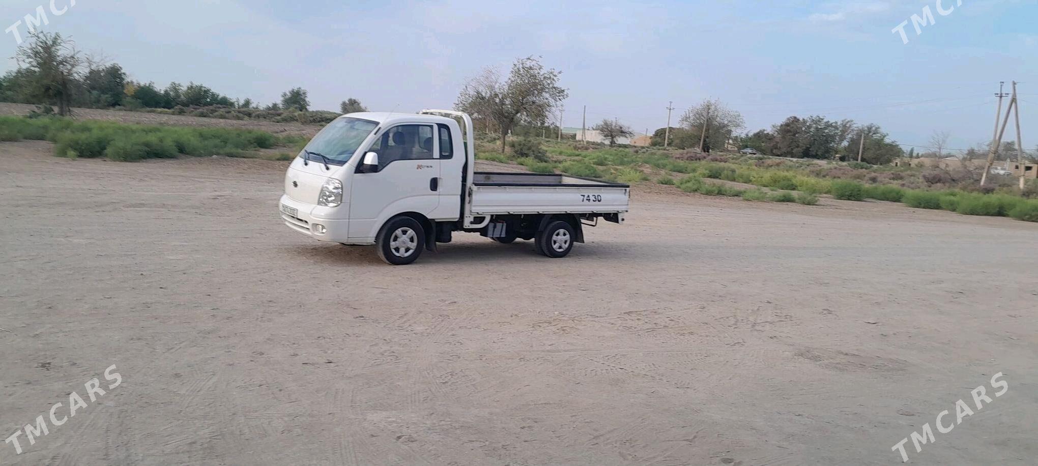 Kia Bongo 2011 - 200 000 TMT - Gurbansoltan Eje - img 2