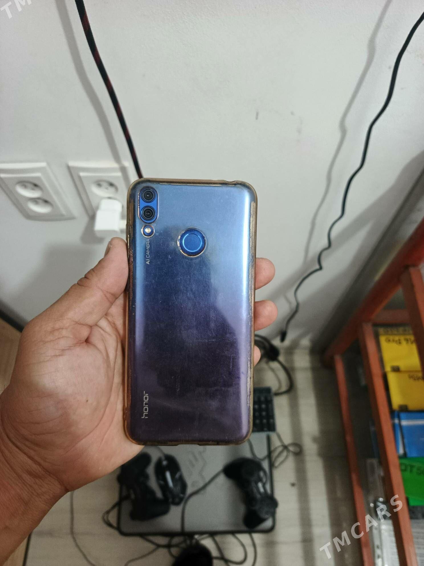 HONOR 8C (ram 4/32 gb) - Балканабат - img 2