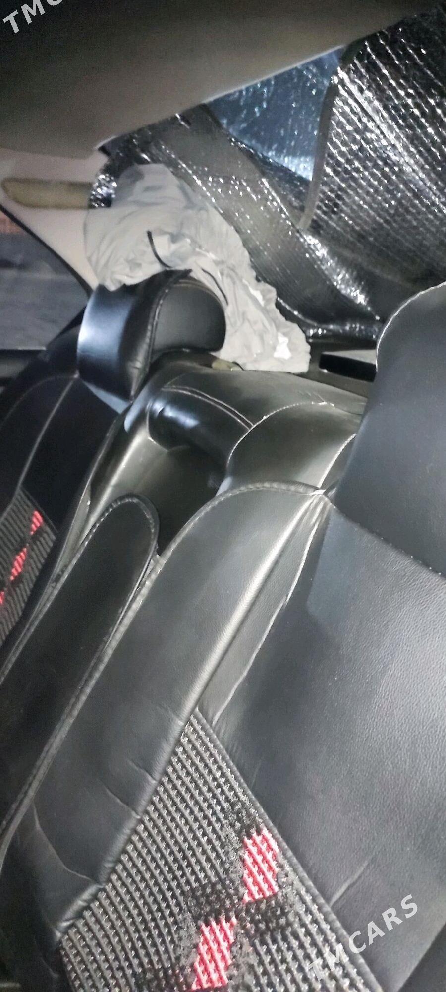 BMW 520 1990 - 70 000 TMT - Мары - img 1