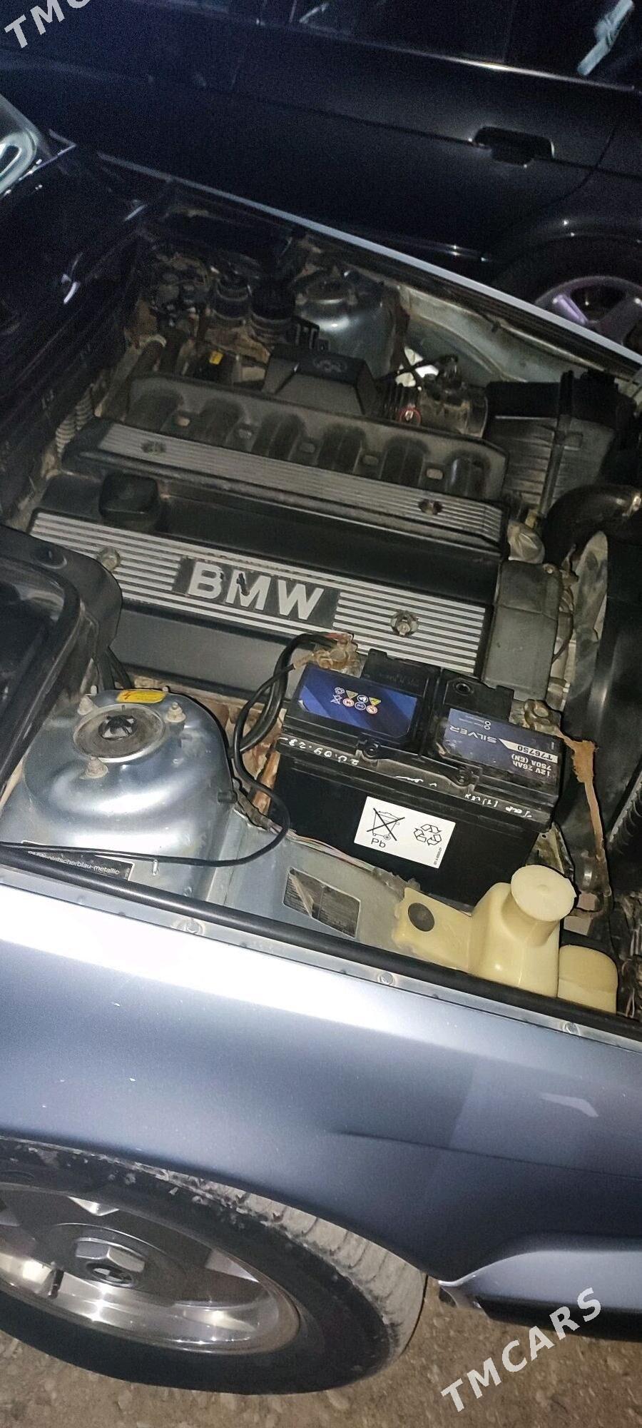 BMW 520 1990 - 70 000 TMT - Мары - img 5