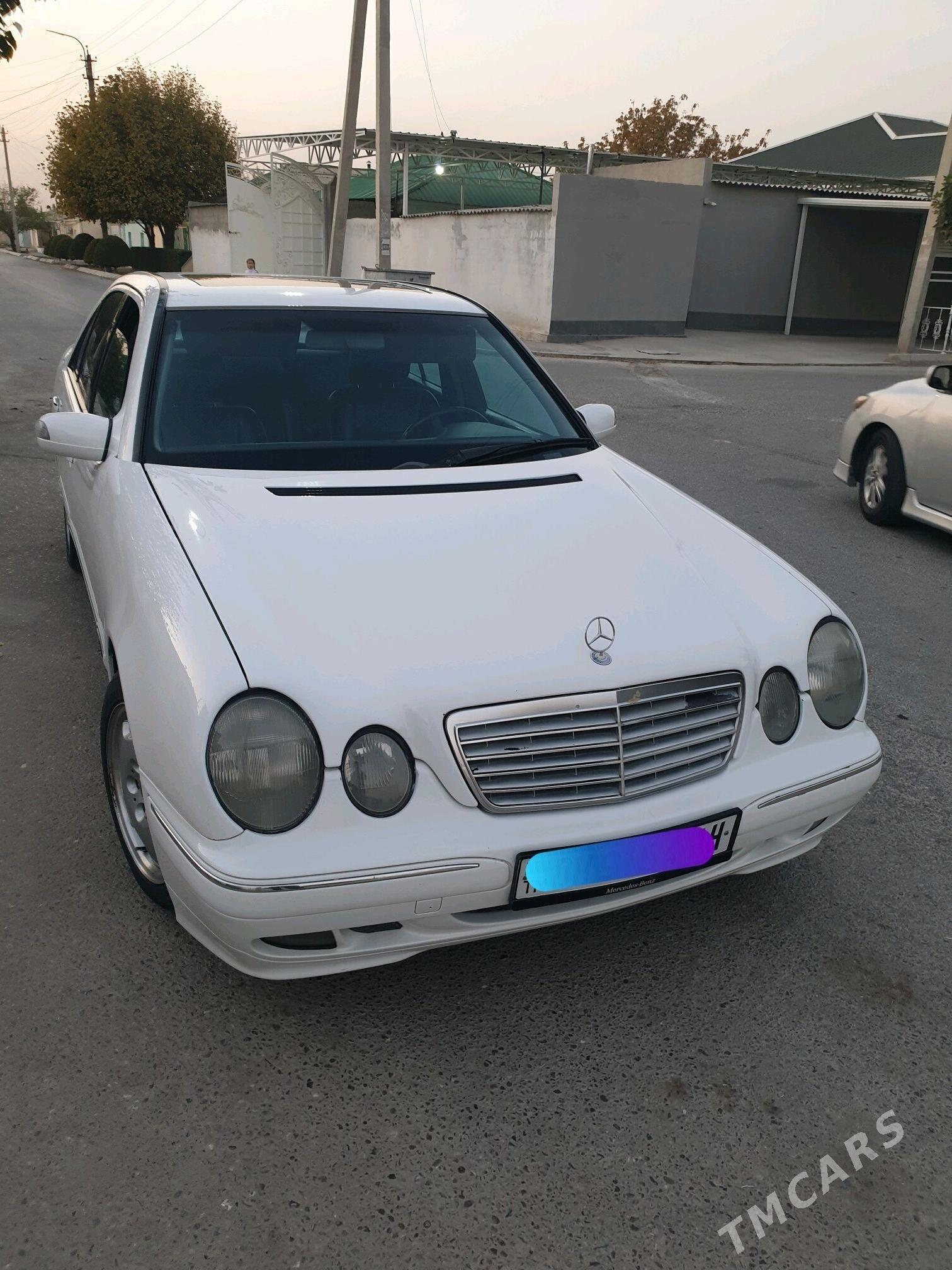 Mercedes-Benz E430 2000 - 98 000 TMT - Aşgabat - img 3